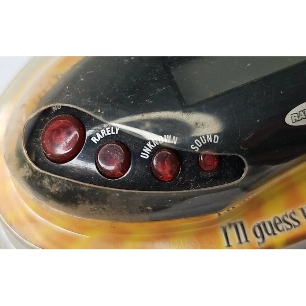 NEW Sports 20 Questions Handheld Electronic Game - A1, 2006 NIP Radica